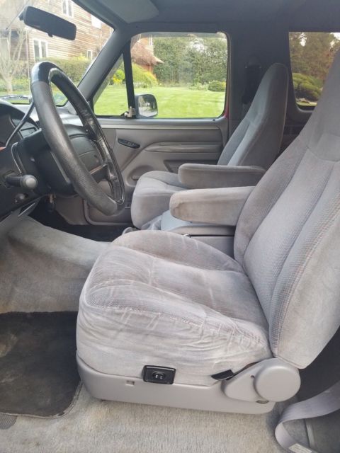 1994 Red Ford Bronco Wagon