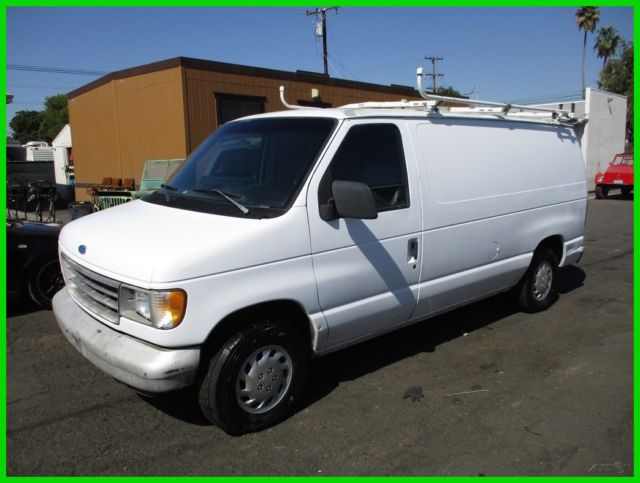1994 White Ford E-Series Van Minivan/Van