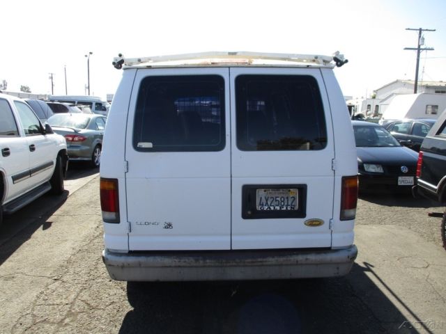 1994 White Ford E-Series Van Minivan/Van
