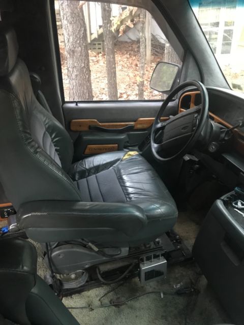 1994 Silver Ford E-Series Van