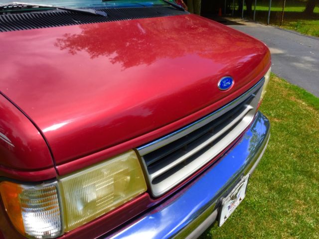 1994 Red Ford E-Series Van