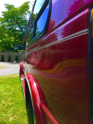 1994 Red Ford E-Series Van