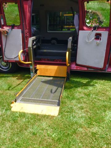 1994 Red Ford E-Series Van