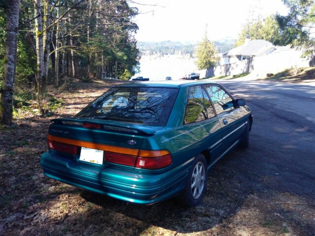 1994 Green Ford Escort Coupe
