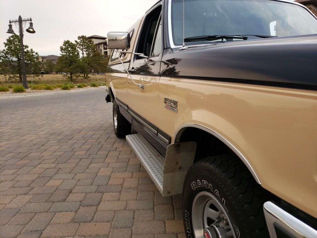 1991 Blue Ford F-150 Standard Cab Pickup