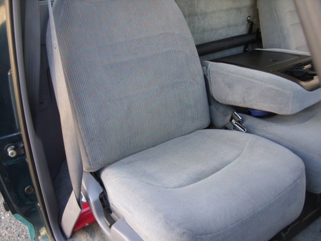 1994 TEAL Ford F-150 Standard Cab Pickup