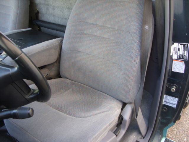 1994 TEAL Ford F-150 Standard Cab Pickup
