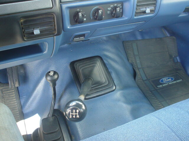 1994 WHITE Ford F-150 Standard Cab Pickup