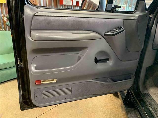 1994 Black Ford F-150 Pickup Truck