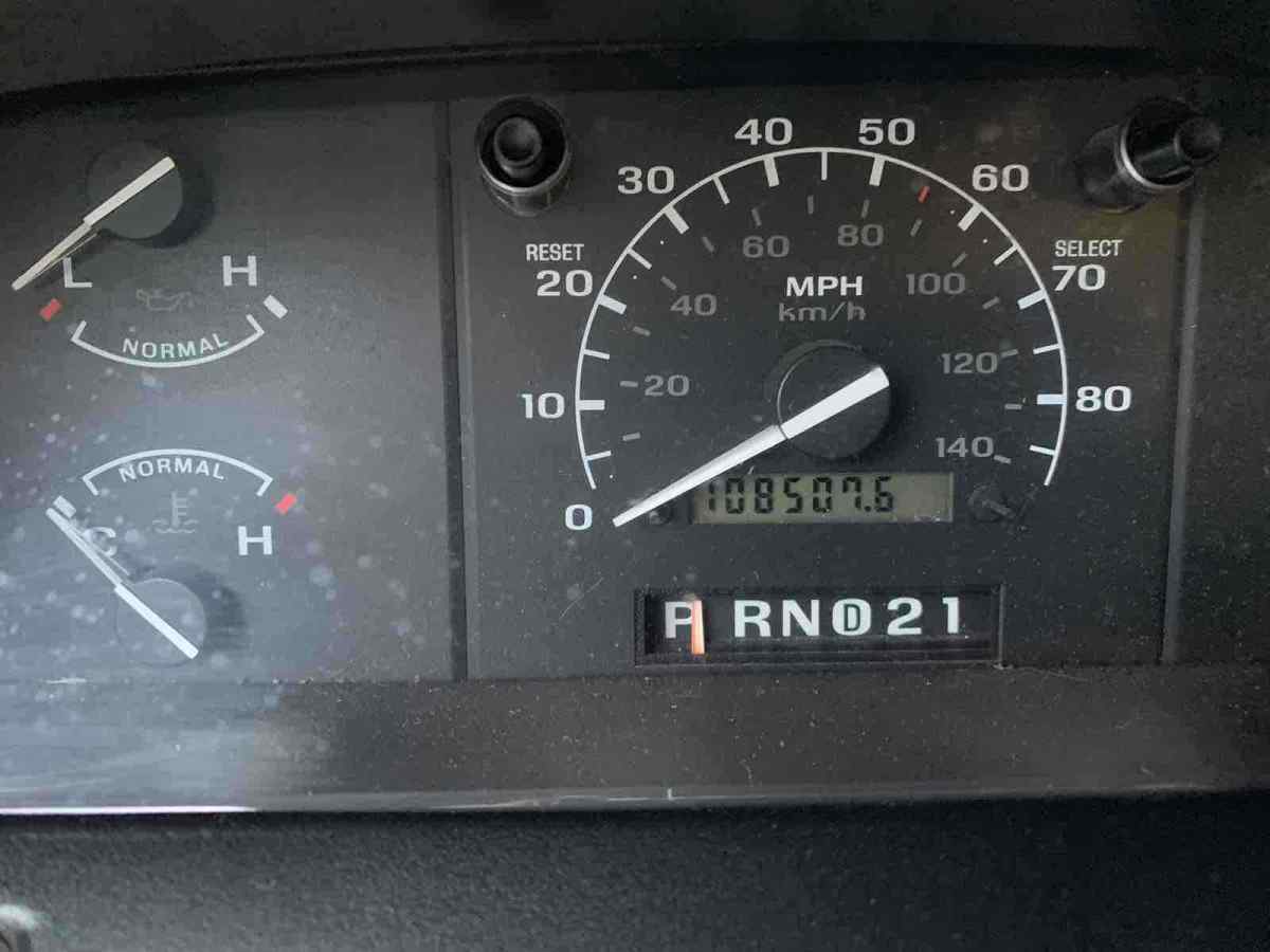 1994 Red Ford F-150 Pickup