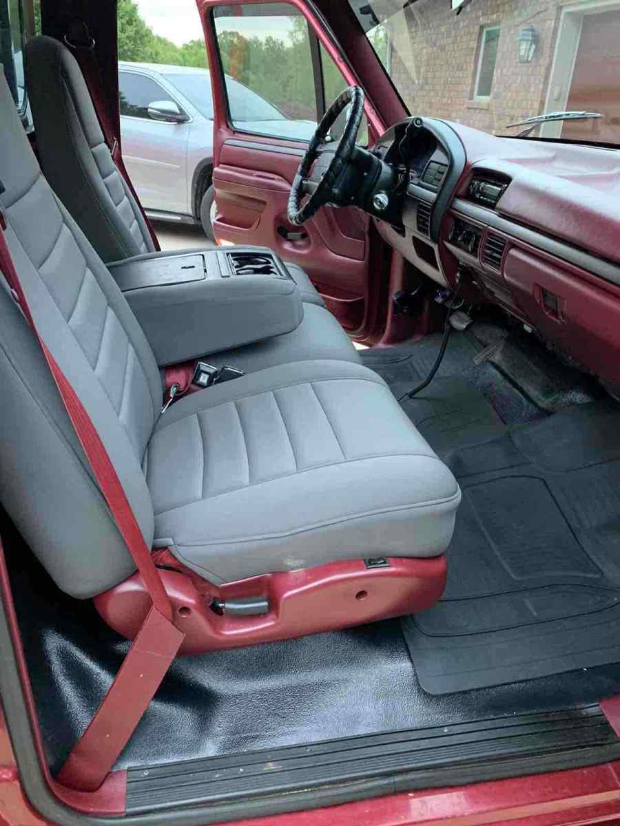 1994 Red Ford F-150 Pickup