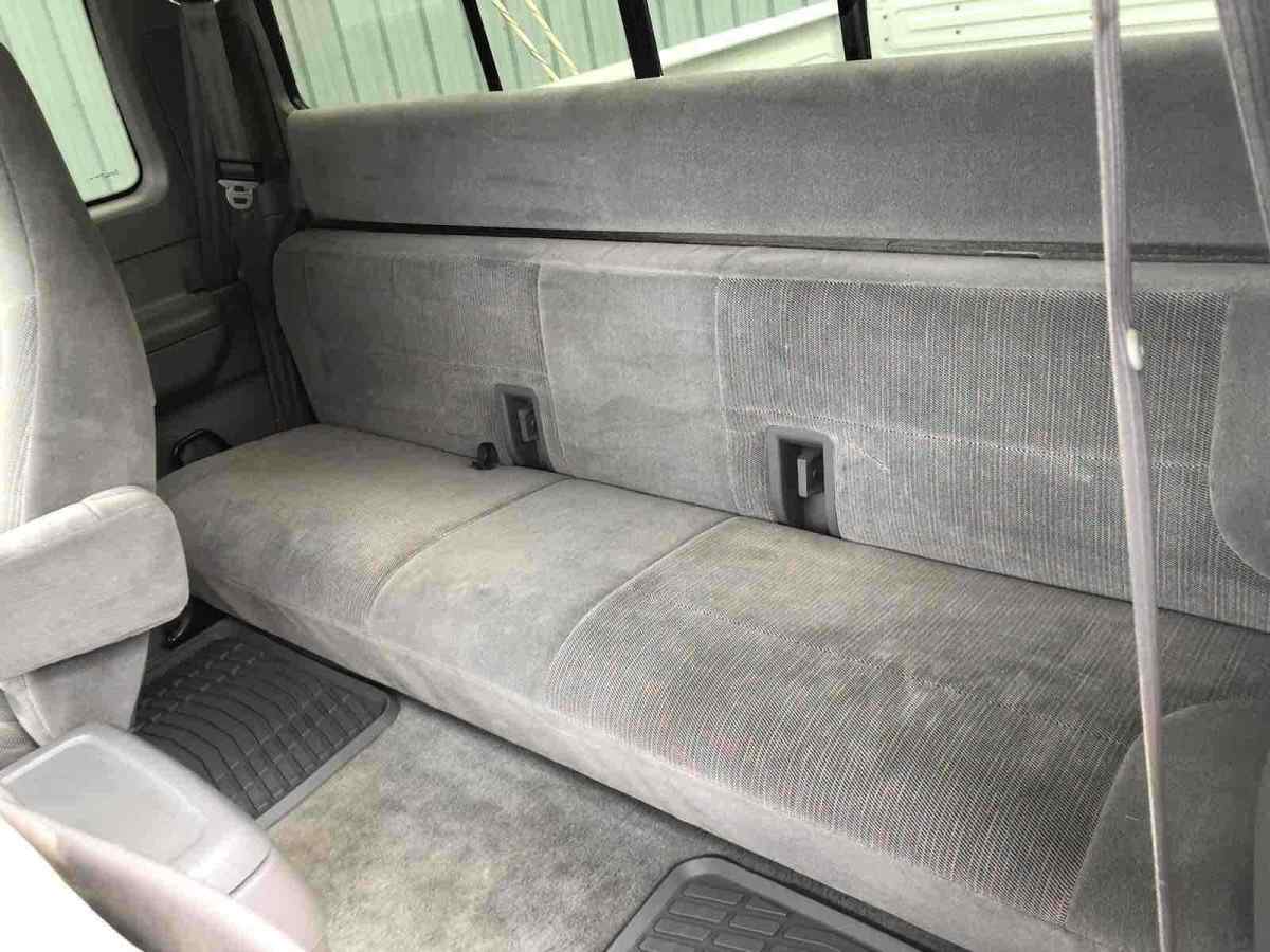 1994 White Ford F-150 Pickup