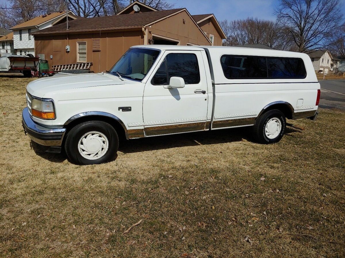 1994 White Ford F-150 Pickup