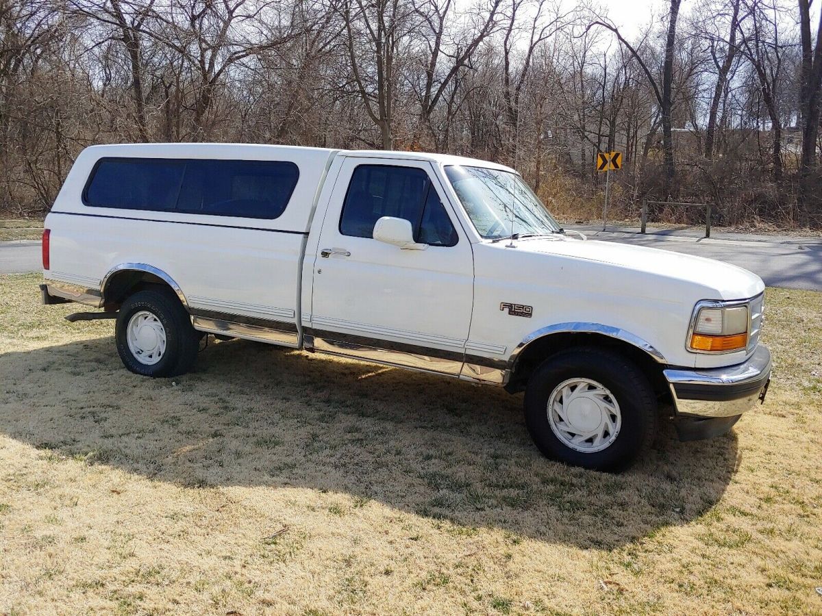 1994 White Ford F-150 Pickup
