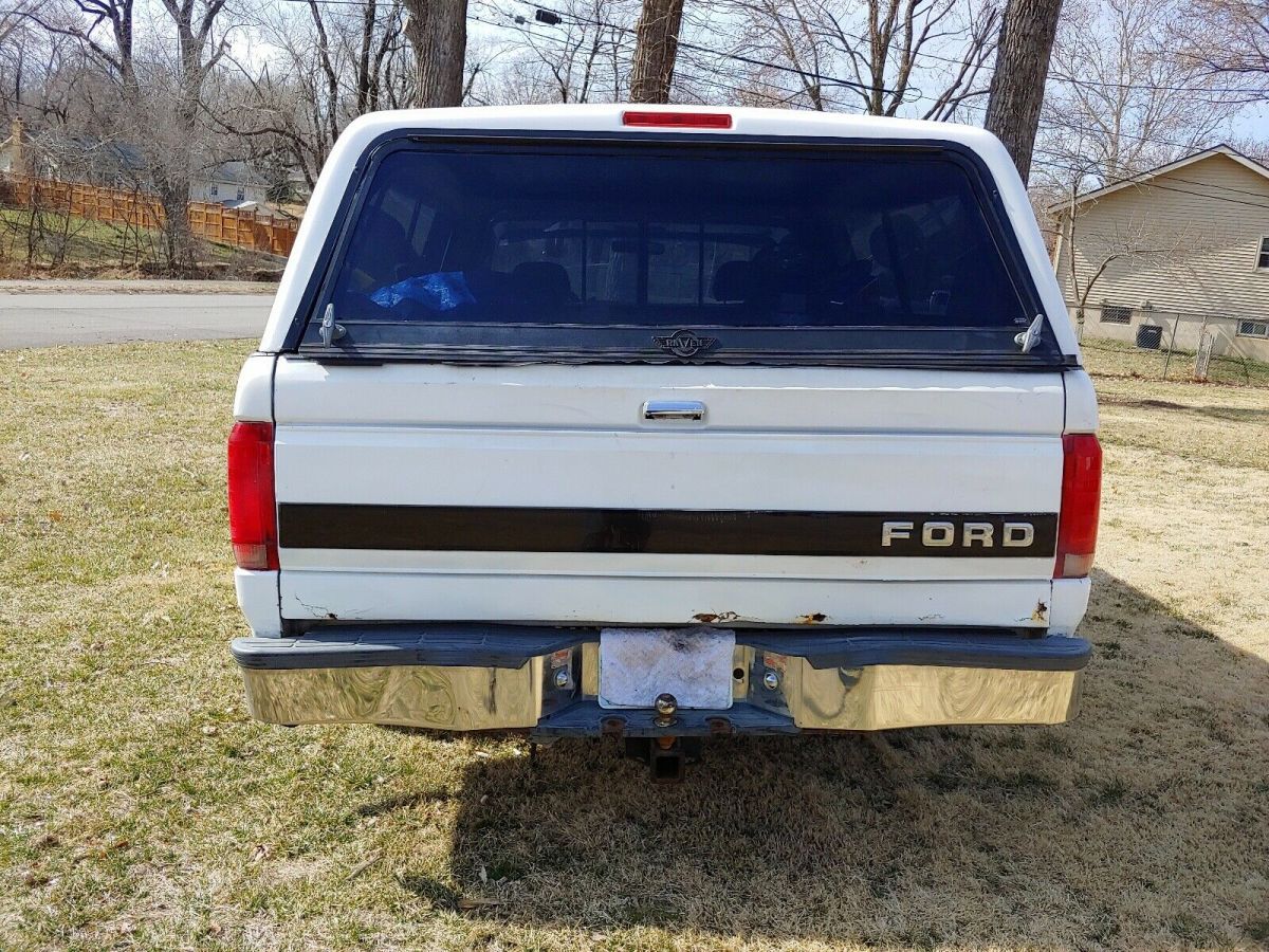 1994 White Ford F-150 Pickup
