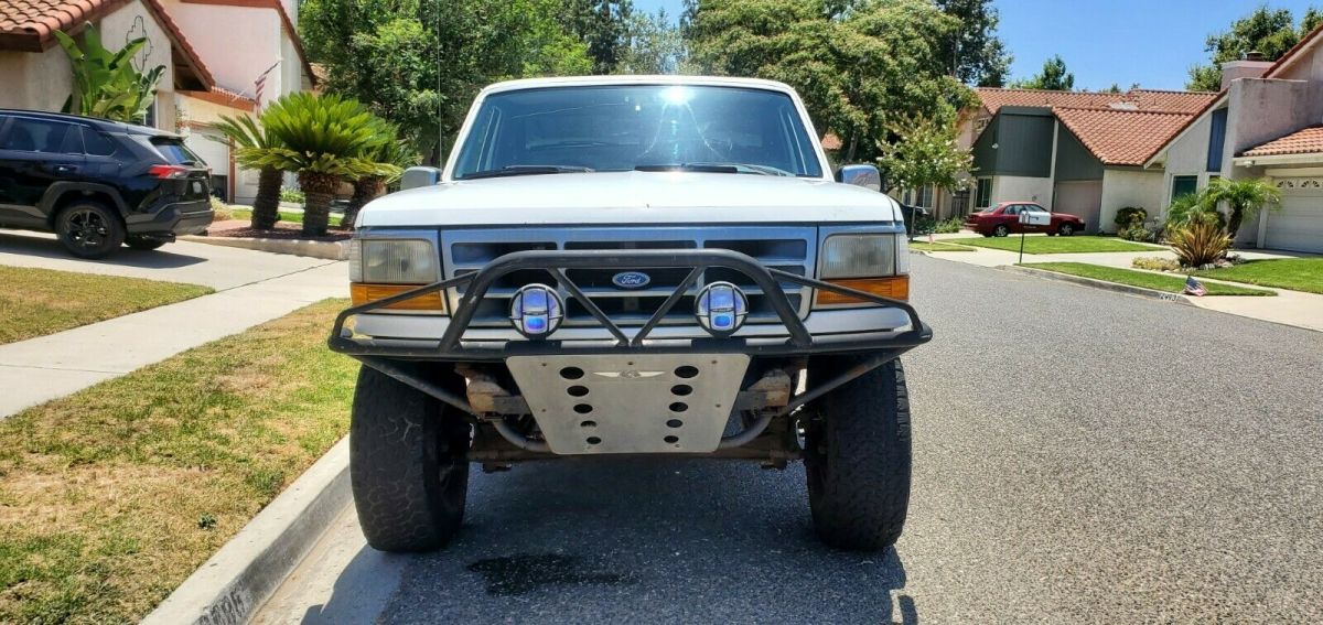 1994 Green Ford F-150 Standard Cab Pickup