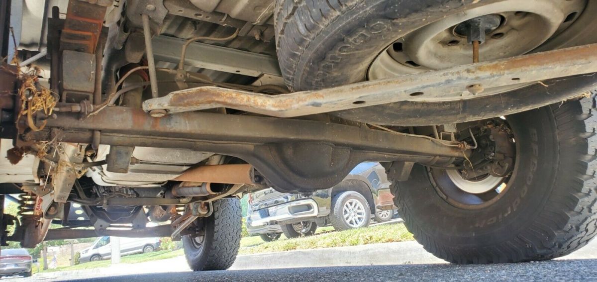 1994 Green Ford F-150 Standard Cab Pickup