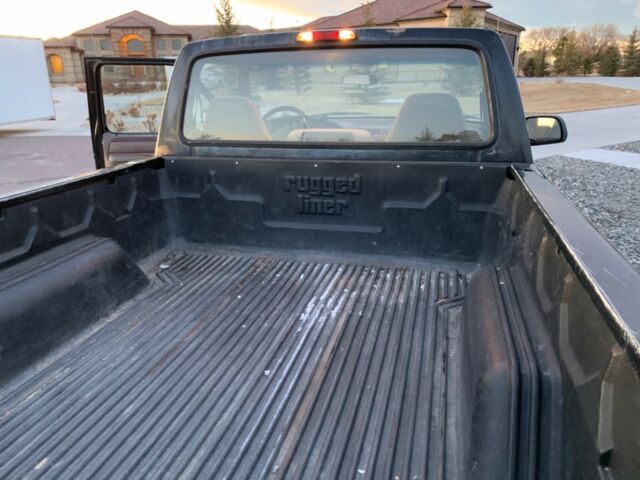 1994 Ford F-150 Standard Cab Pickup