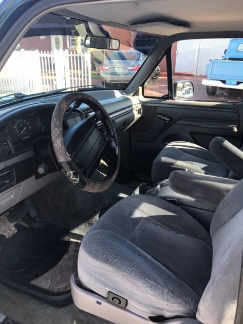 1994 Green Ford F-150 Standard Cab Pickup