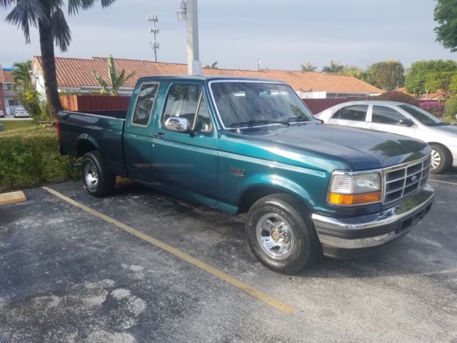 1994 Green Ford F-150 Extended Cab Pickup