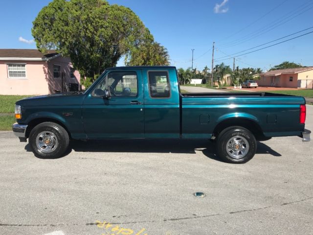 1994 Green Ford F-150 Extended Cab Pickup