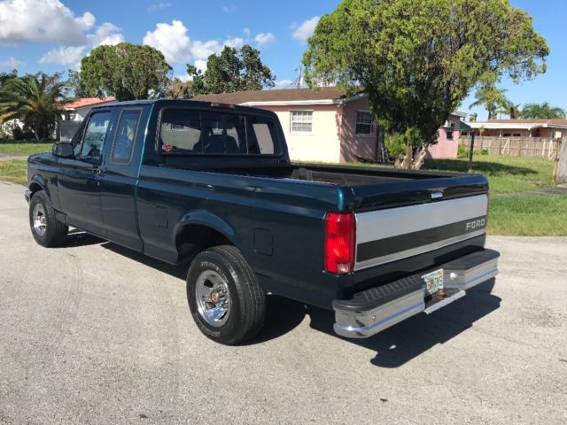 1994 Green Ford F-150 Extended Cab Pickup