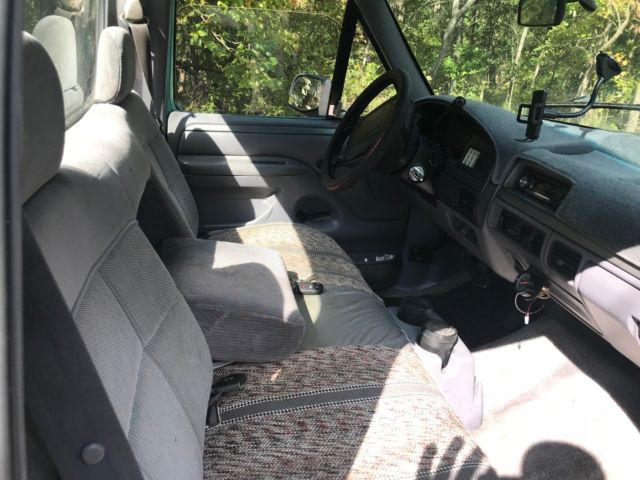 1994 Teal Ford F-150 Standard Cab Pickup