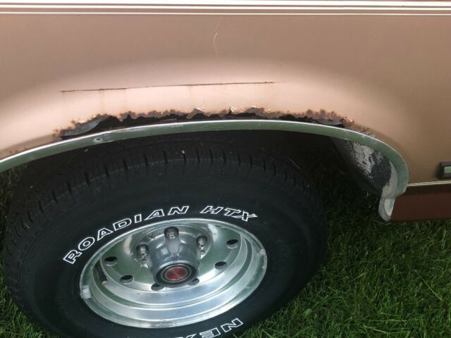 1994 Coral/Beige Ford F-150 Standard Cab Pickup