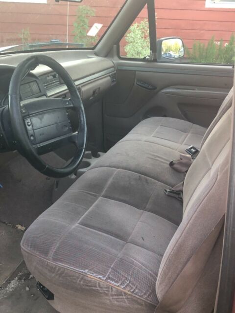 1994 Coral/Beige Ford F-150 Standard Cab Pickup