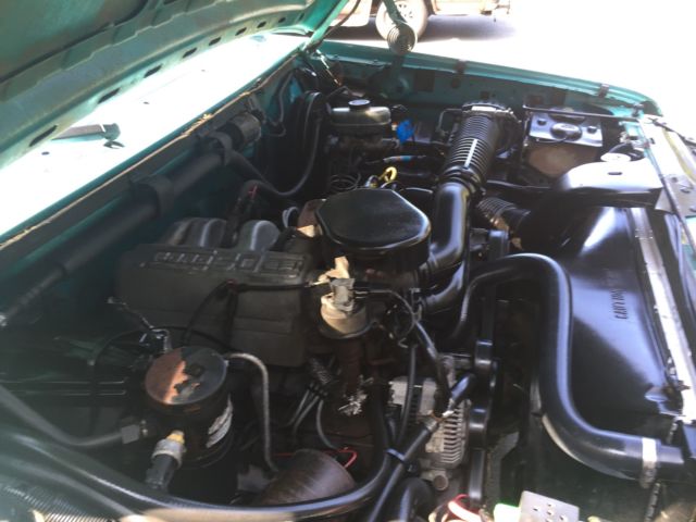 1994 Green Ford F-150 Standard Cab Pickup