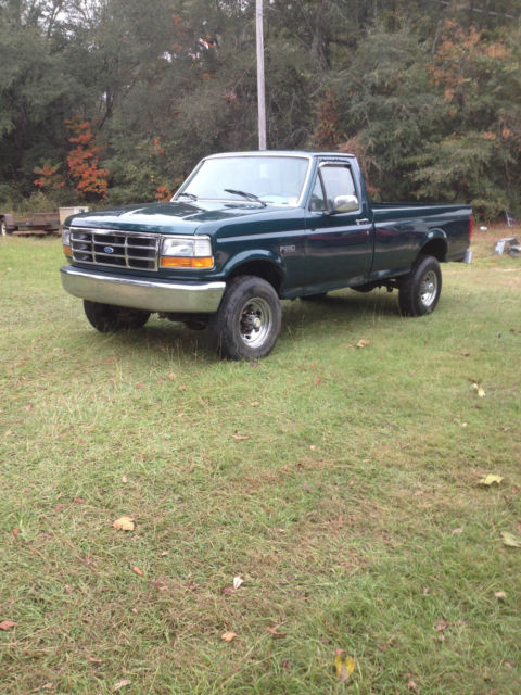 1994 Green Ford F-250 Standard Cab Pickup