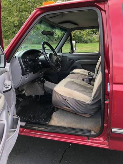 1994 Red Ford F-250 Crew Cab Pickup