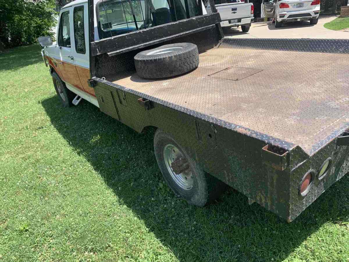 1994 Red Ford F-250 Pickup