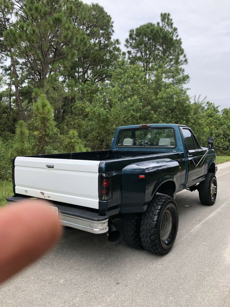 1994 Green Ford F-350 Pickup