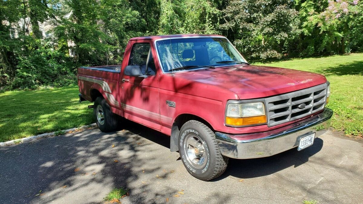 1994 Burgundy Ford F-150 Crew Cab Pickup