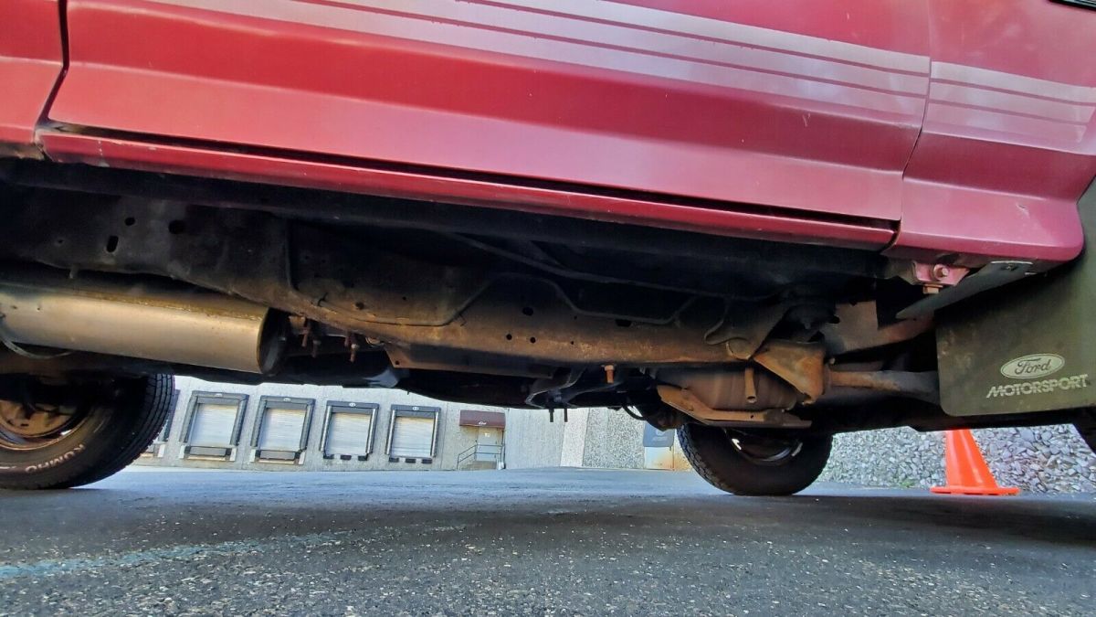 1994 Burgundy Ford F-150 Crew Cab Pickup