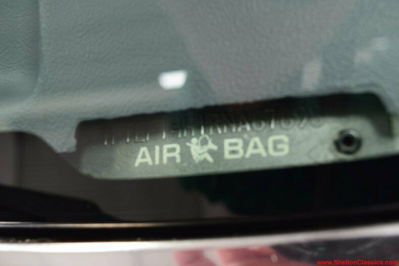 1994 White Ford F-150 Pickup Truck