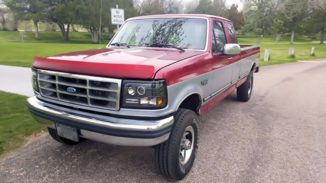 1994 White Ford F-250 Standard Cab Pickup