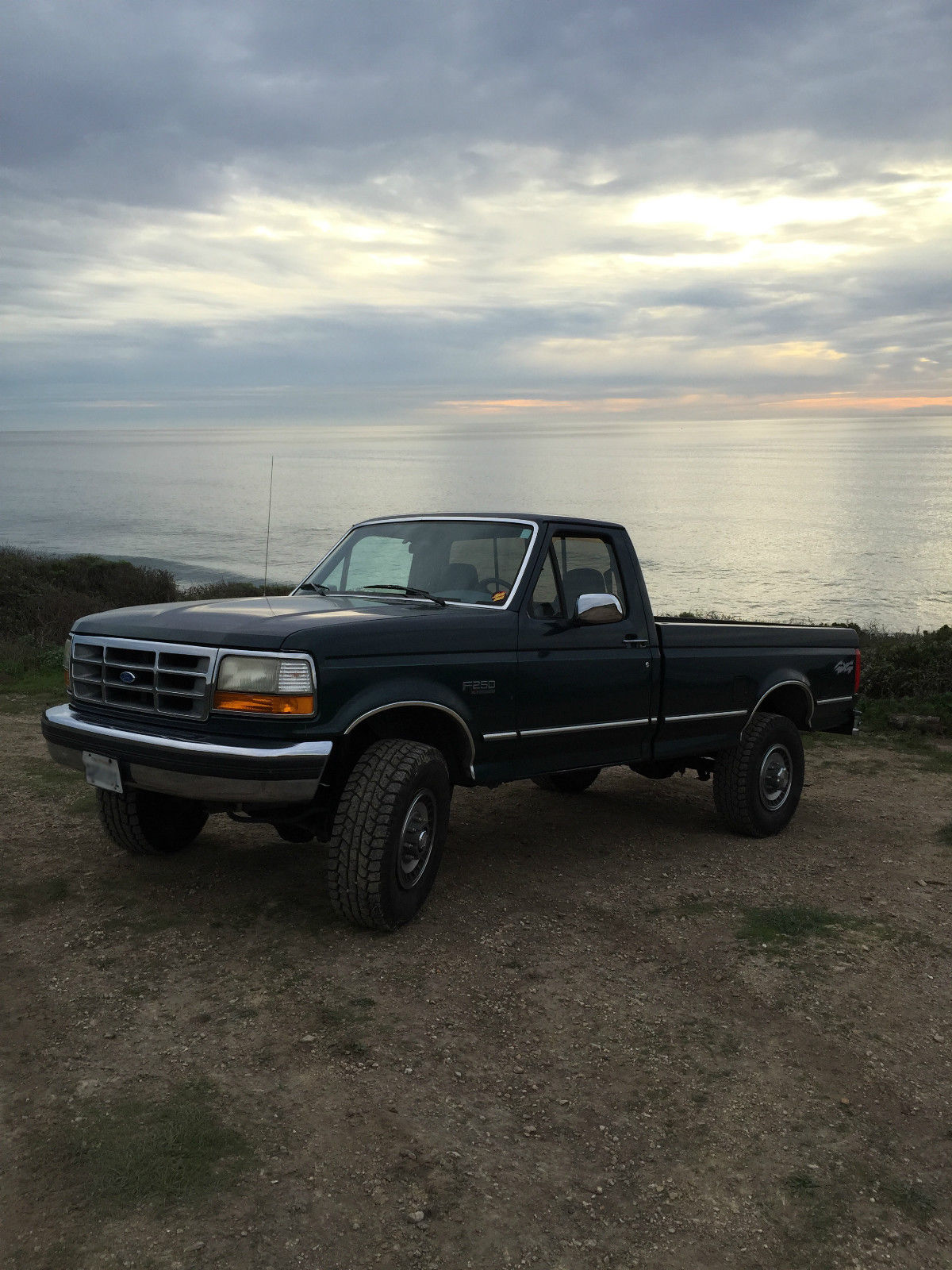 1994 Green Ford F-250 Standard Cab Pickup