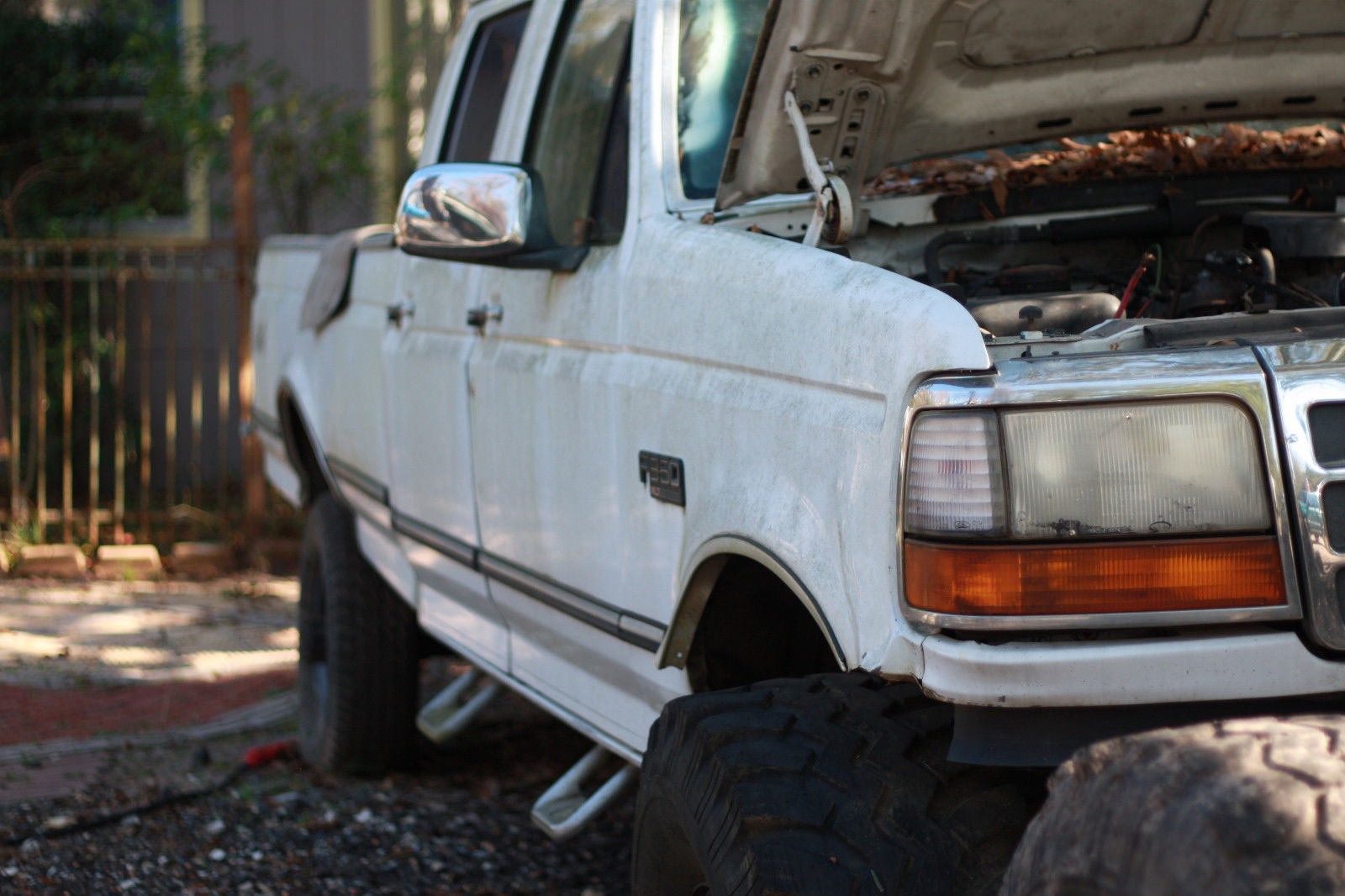1994 White Ford F-350