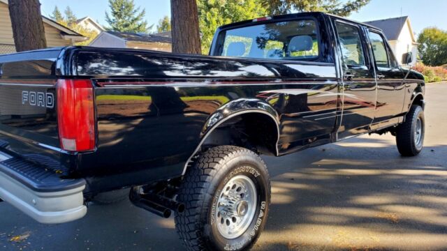 1994 Black Ford F-350 Crew Cab Pickup