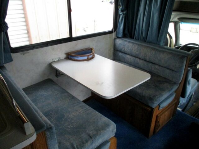 1994 White Ford Motorhome --