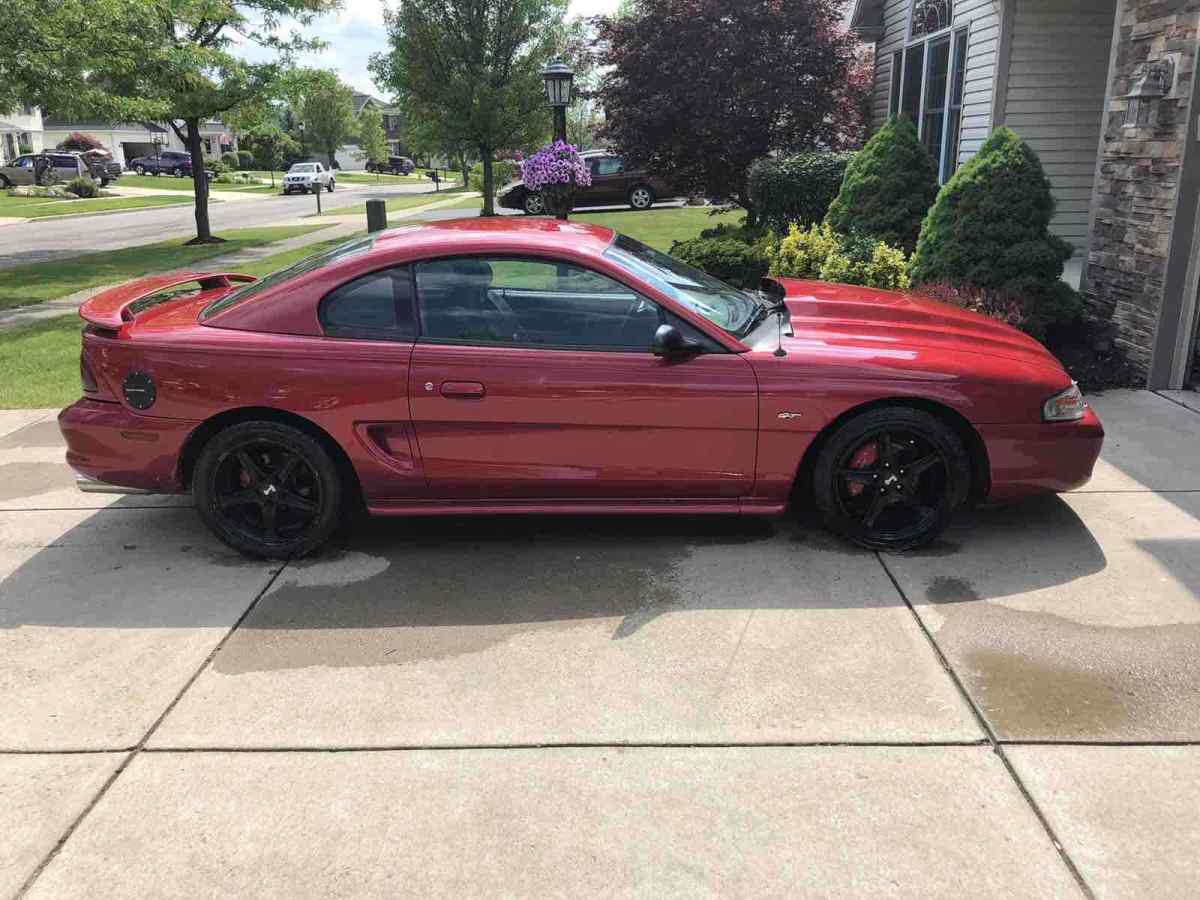 1994 Red Ford Mustang Coupe