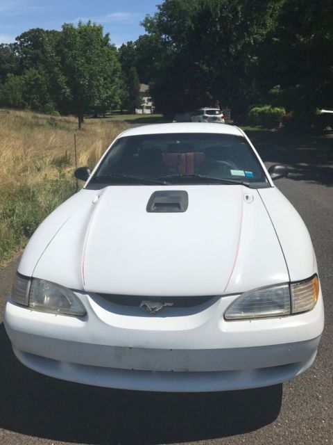 1994 White Ford Mustang Coupe
