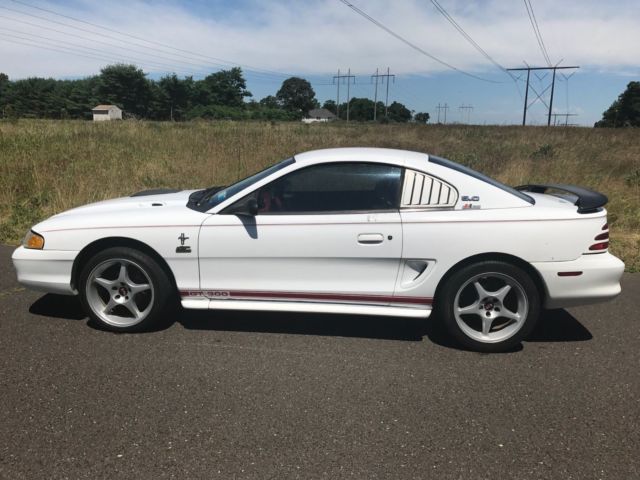 1994 White Ford Mustang Coupe