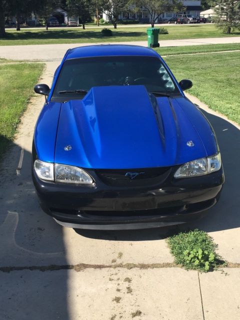 1994 Black Ford Mustang Coupe