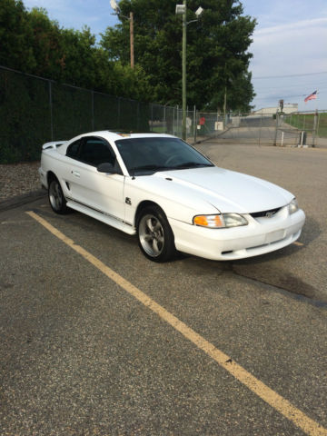 1994 WHITE Ford Mustang Coupe