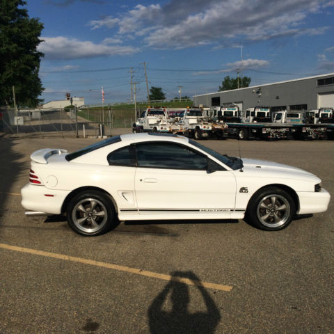 1994 WHITE Ford Mustang Coupe