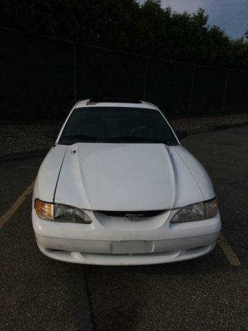 1994 WHITE Ford Mustang Coupe