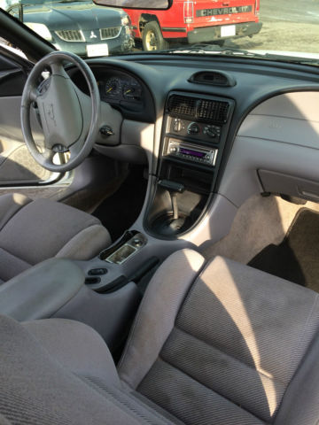 1994 WHITE Ford Mustang Coupe